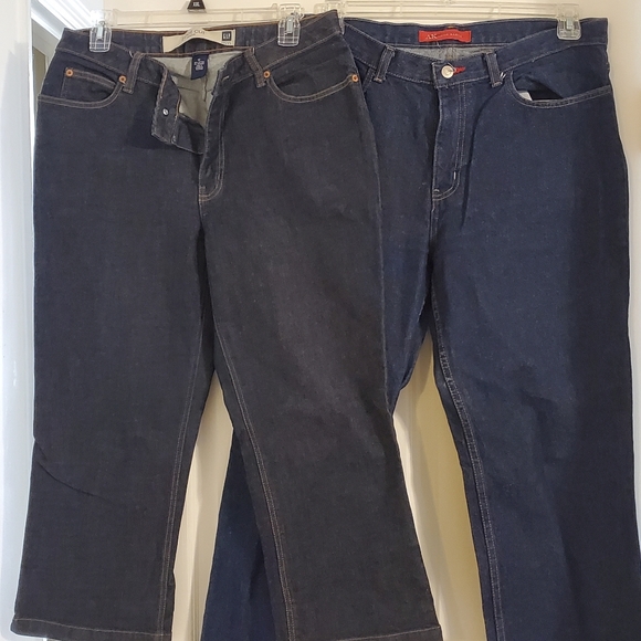 Lot of size 12 capris and jeans - Picture 3 of 4